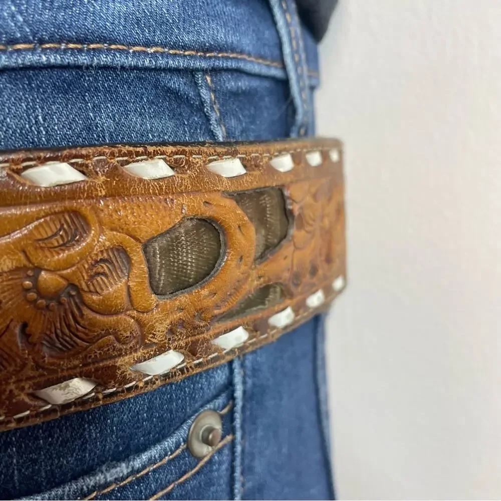 Vintage Distressed Worn Tooled Floral Cowboy Western Cowboy John Belt unisex 34